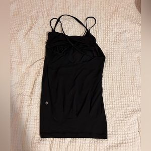 Black lululemon tank size 4